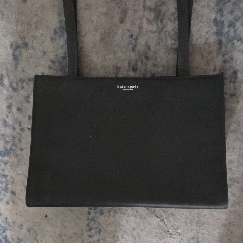 Classic Kate Spade "Sam" Shoulder Bag - Picture 2 of 4